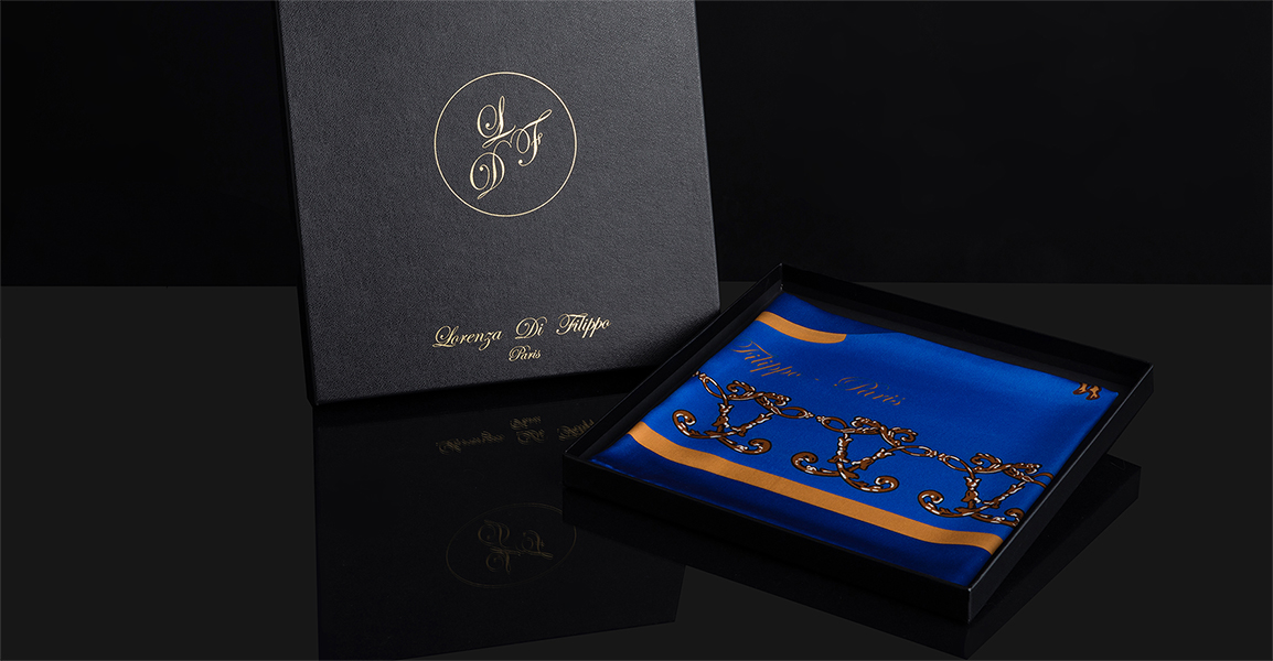 Coffret luxe Lorenza Di Filippo avec carré de soie bleu royal